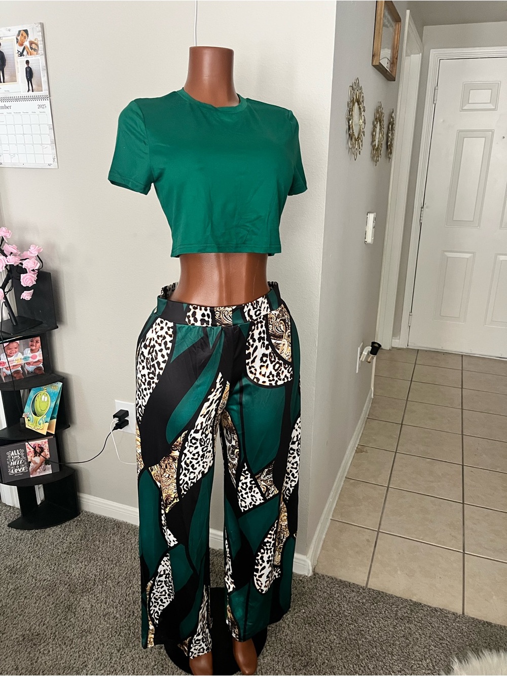 Women’s Green Crop Tee & Patterned Wide-Leg Pants Set